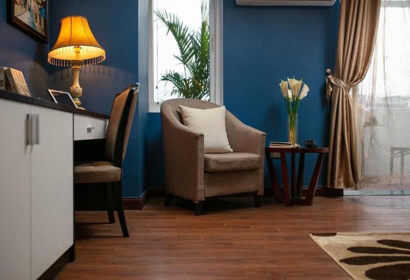 سوییت جونیور با بالکن, Hanoi 20 Hotel & Apartment