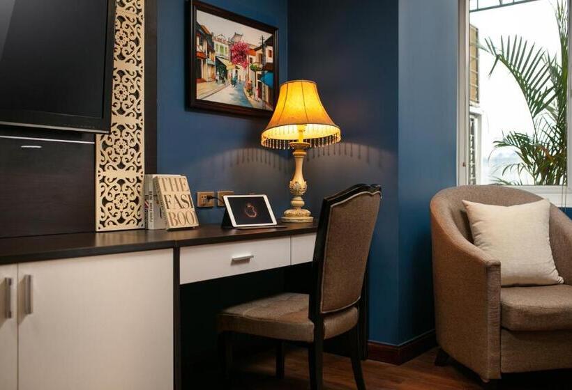 سوییت جونیور با بالکن, Hanoi 20 Hotel & Apartment