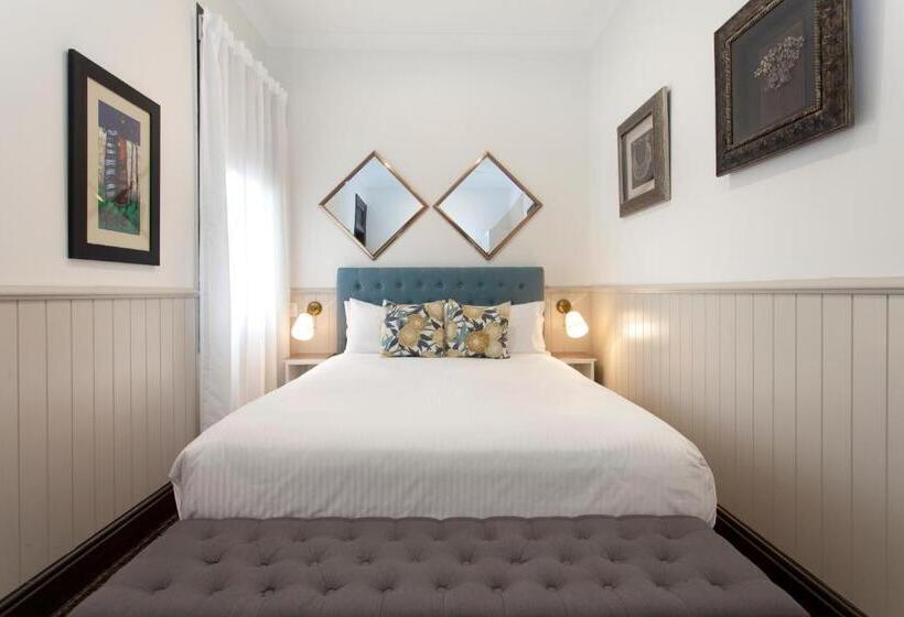 패밀리 룸, Cremorne Point Manor