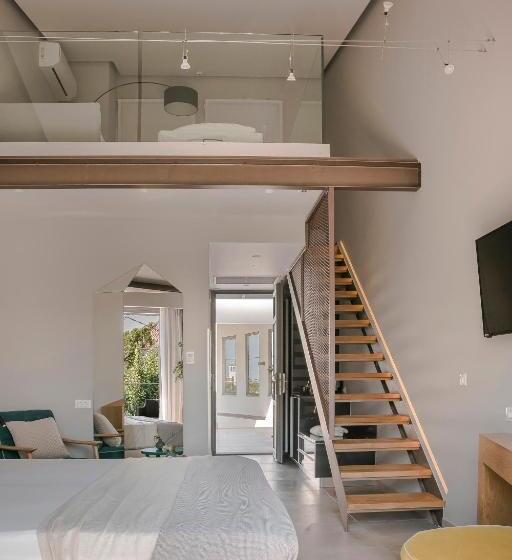 חדר משפחתי, Daluz Boutique