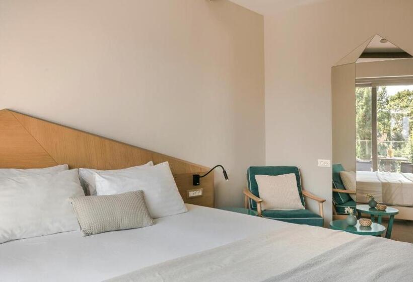 חדר משפחתי, Daluz Boutique