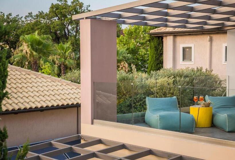 סוויטה, Daluz Boutique