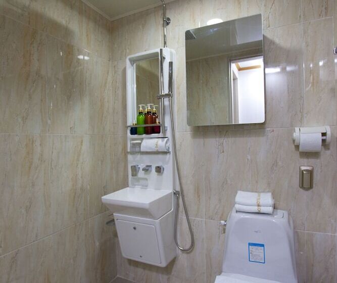 Quarto standart individual, Daewoo Inn
