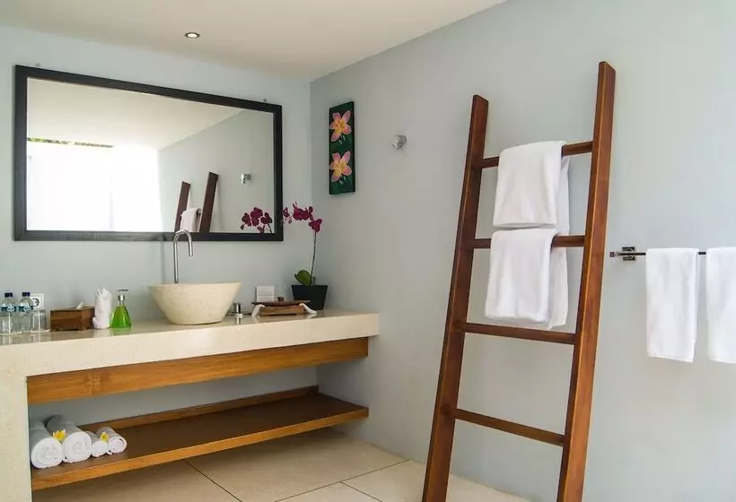 Standard-huone Sivuttainen Merinäkymä, Living Asia Resort And Spa