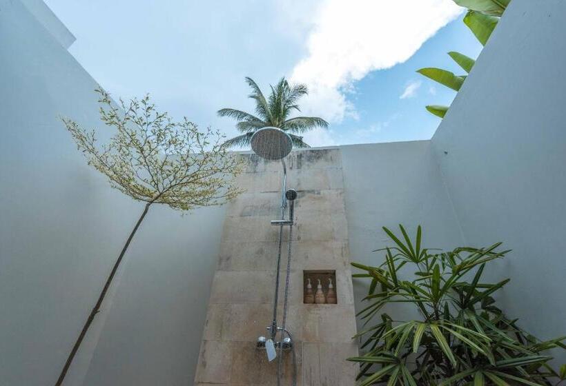 וילה עם חדר שינה אחד ובריכת שחיה, Living Asia Resort And Spa