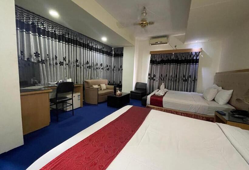 اتاق لوکس, Milina