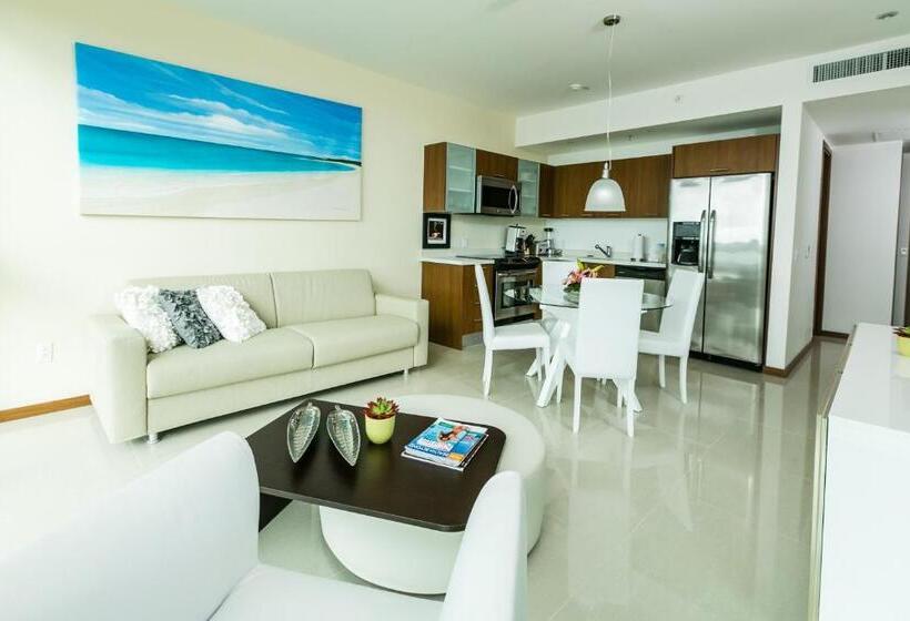 带2个卧室的公寓, Blue Residences