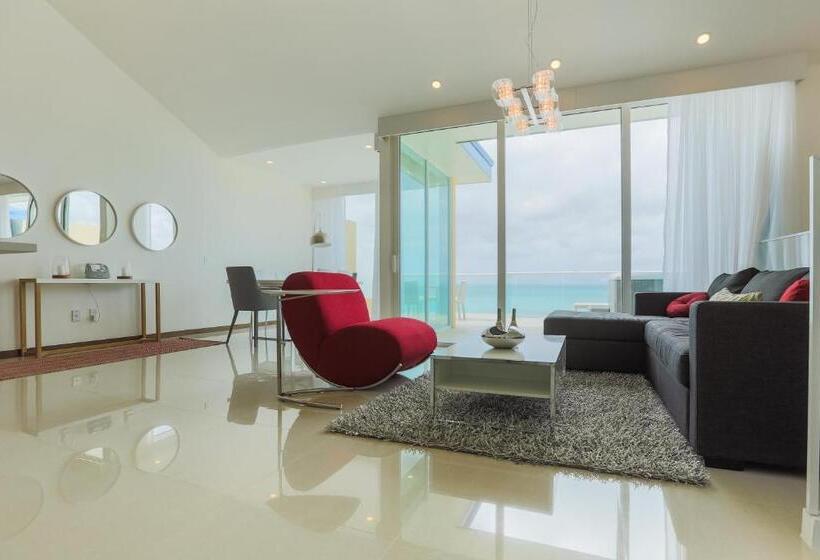 带1个卧室的顶楼公寓, Blue Residences