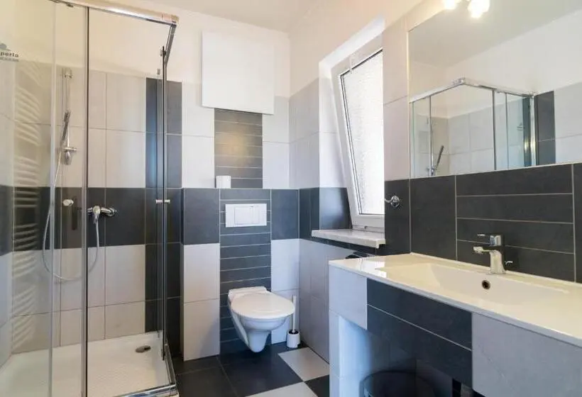 Huoneisto 1 Makuuhuone Terassi, Apartmány Fojtova Studna