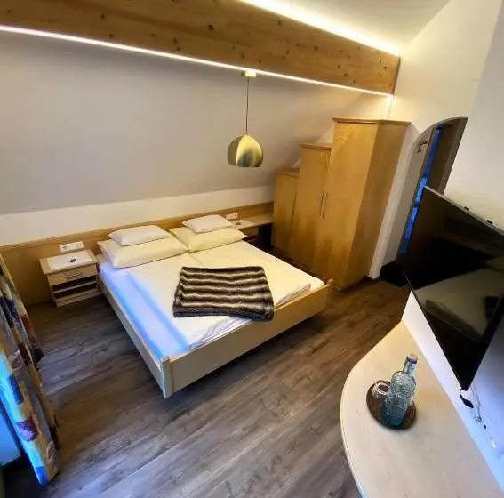 Lejlighed 1 soveværelse m.Balkon, Alta Montagna