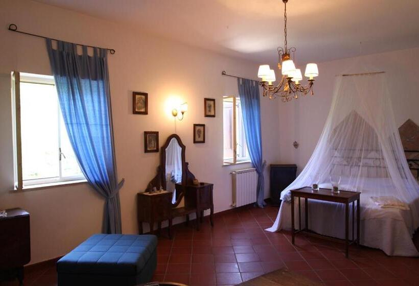 غرفة قياسية, La Masseria