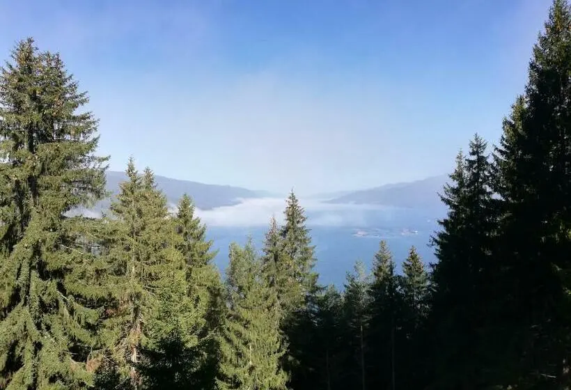 Cameră Standard cu Vedere la Lac, Eldosport