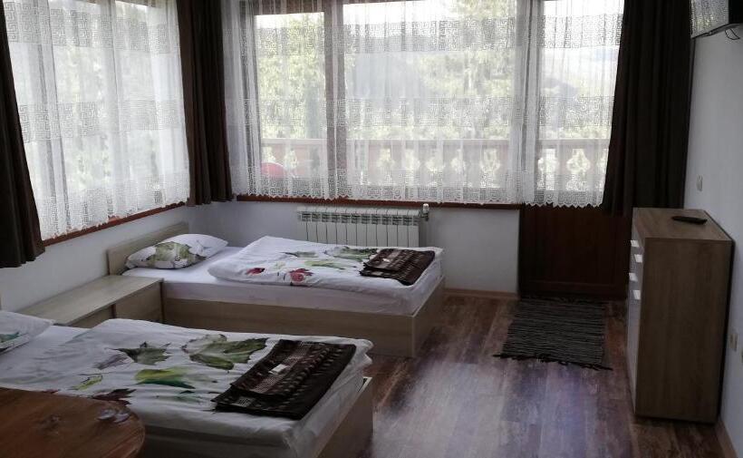 1 Bedroom Apartment Lake View, Eldosport