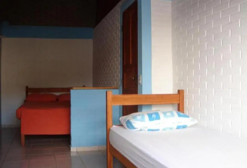 スタンダードトリプルルーム, Casa Blanka 2010   Eco Surf Guest House