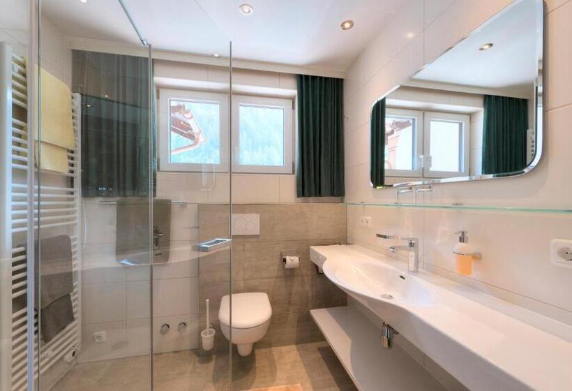 شقة غرفة واحدة, Das Elisabeth