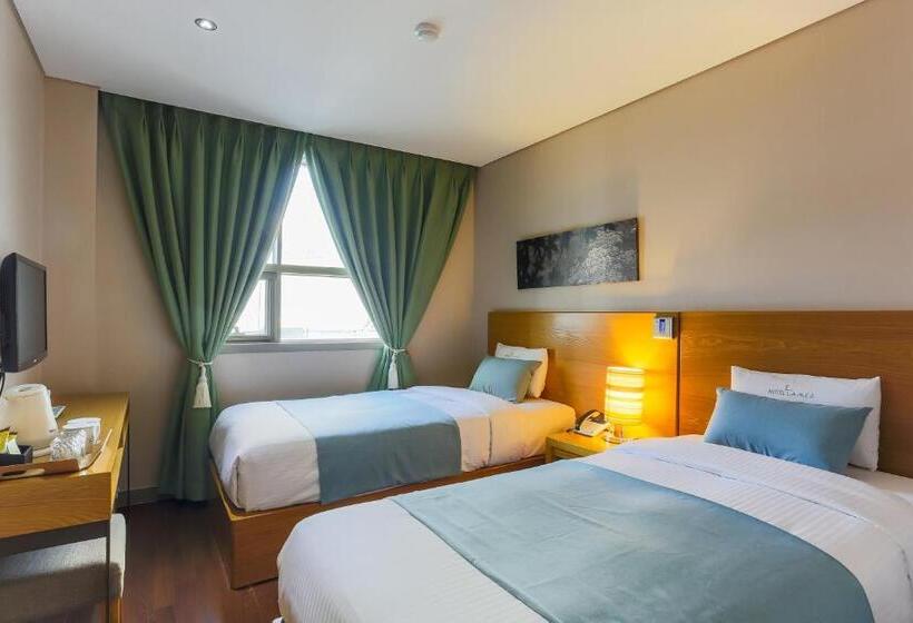 اتاق عادی, Lamer