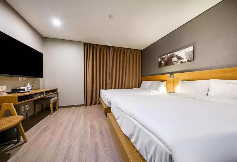 اتاق لوکس, Lamer