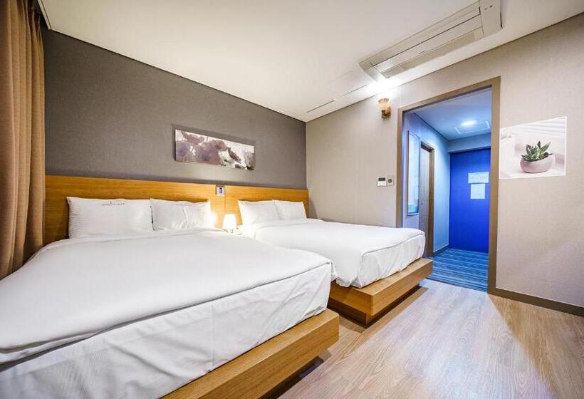 اتاق لوکس, Lamer