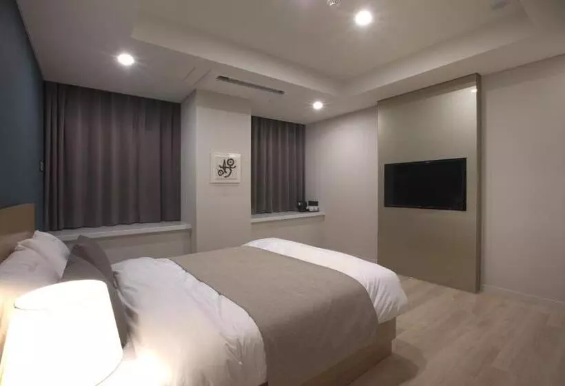 اتاق استاندارد, Lamer
