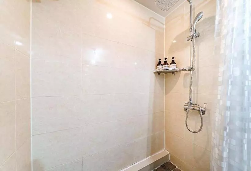 اتاق عادی یک تخته, Lamer
