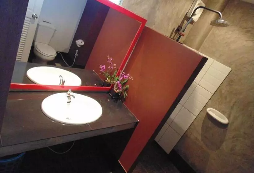1 Bedroom Deluxe Apartment