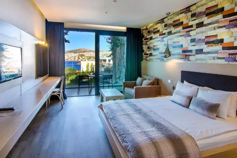 スイート（家族用）, Costa Farilya Special Class Hotel Bodrum