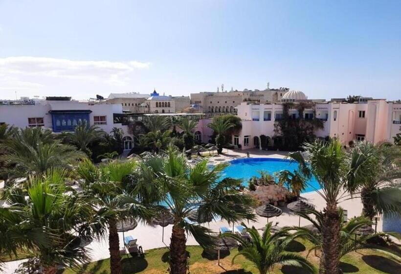 スタンダード４人部屋, Eden Yasmine Resort & Spa