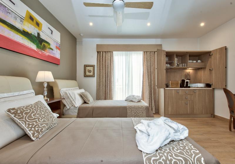 デラックスルーム, Fair Park