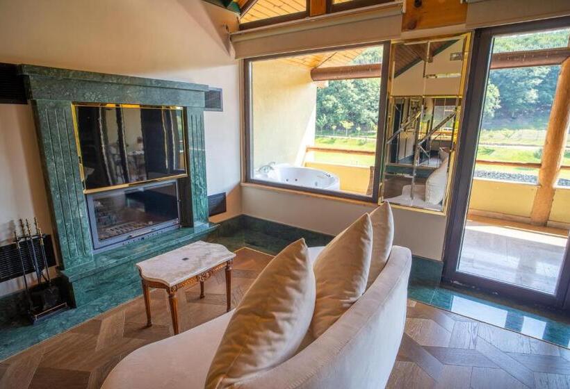 キングサイズベッドのスイートルーム, Gazelle Resort & Spa