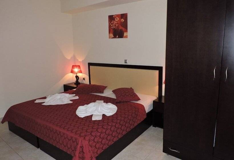 סוויטה נוף לגינה, Golden Rose Suites