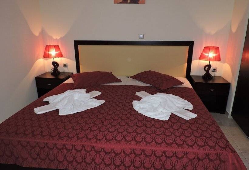 סוויטה נוף לגינה, Golden Rose Suites