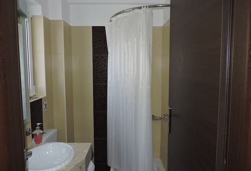 סוויטה נוף לגינה, Golden Rose Suites