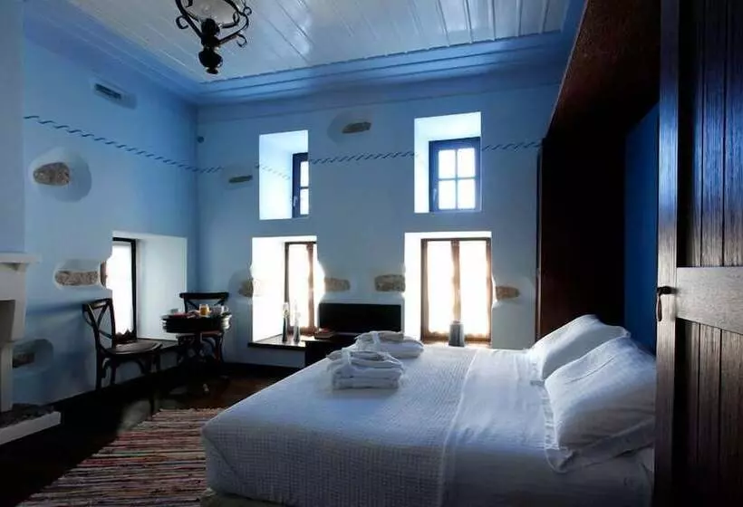 سوییت جونیور, Orologopoulos Mansion Luxury