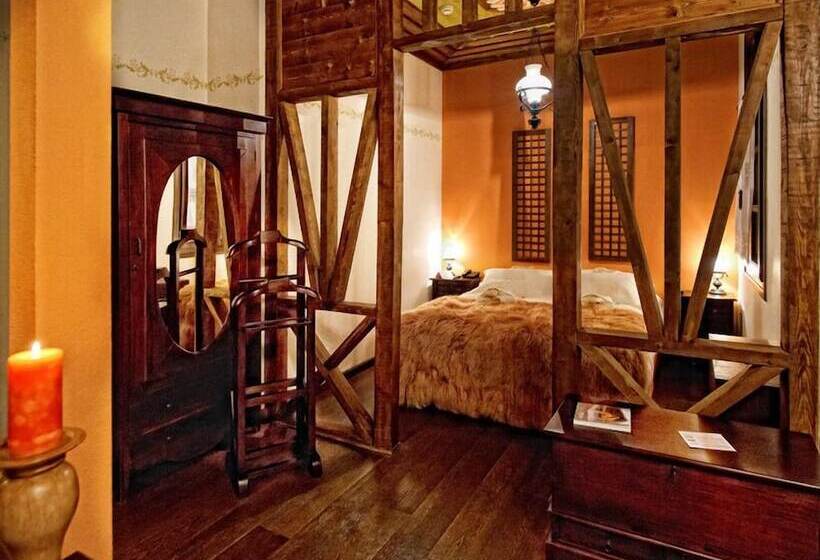 סוויטה, Orologopoulos Mansion Luxury