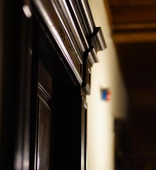 اتاق استاندارد, Tahir Aga Konagi