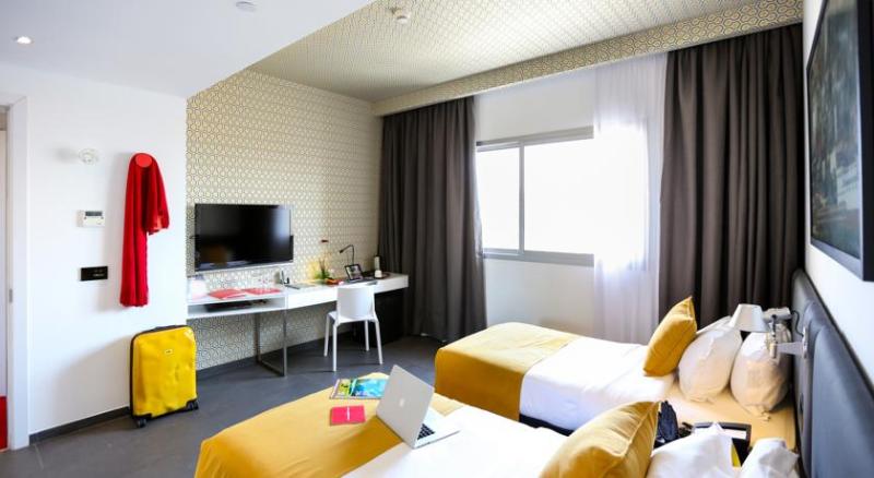 اتاق لوکس, The Smallville