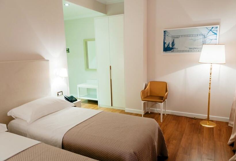 带阳台的高级房间, Sar Otel Boutique