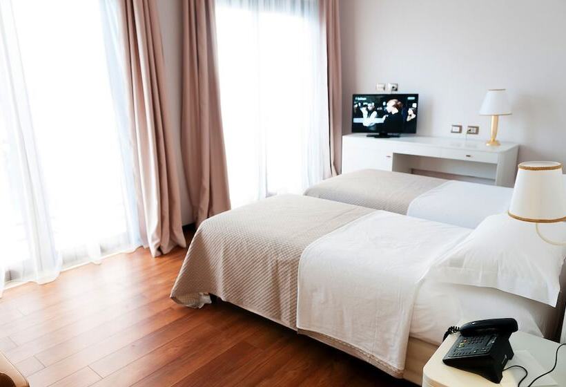 חדר סופריור עם מרפסת, Sar Otel Boutique