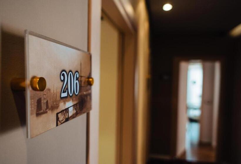 חדר סטנדרט עם מרפסת, Sar Otel Boutique