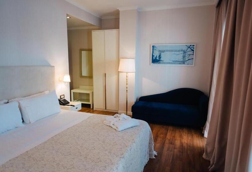 חדר סופריור עם מרפסת, Sar Otel Boutique