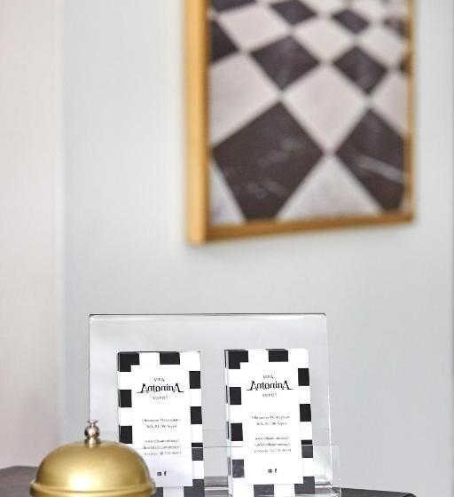 اتاق لوکس, Villa Antonina