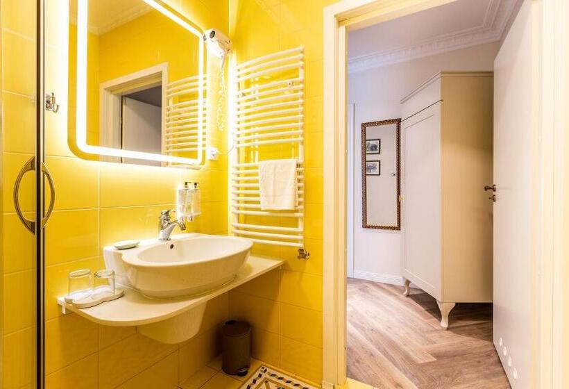 Quarto Estandar com Sacada, Villa Antonina