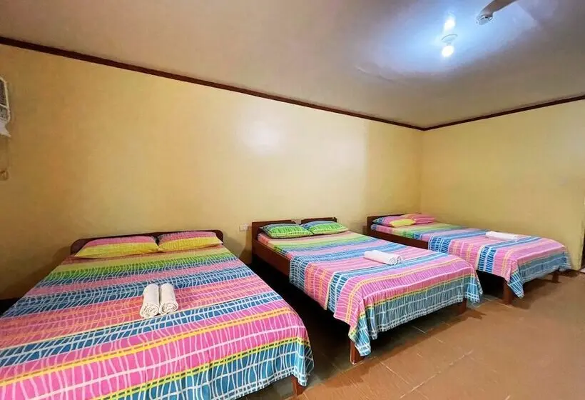 デラックスファミリールーム, White Beach Hotel Puerto Galera Powered By Cocotel