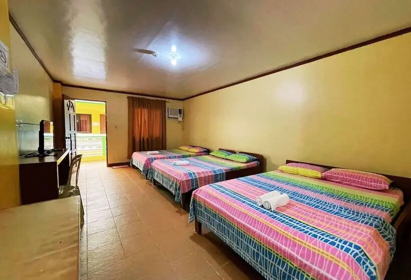 デラックスファミリールーム, White Beach Hotel Puerto Galera Powered By Cocotel