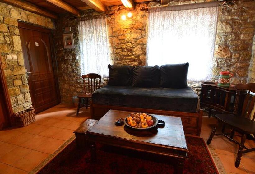 スイート, Georgio S V Chalet Kalavrita