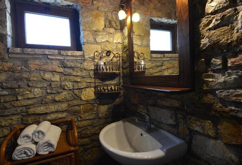 スイート, Georgio S V Chalet Kalavrita