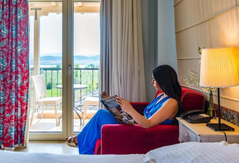 Номер Стандарт Вид на Озеро, Anemolia Resort And Spa