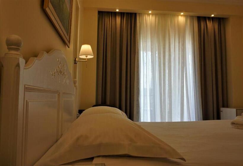 Номер Стандарт Вид на Озеро, Anemolia Resort And Spa