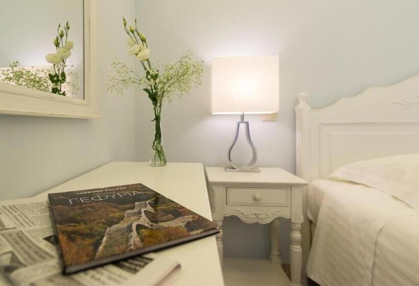 اتاق استاندارد سه تخته با چشمانداز باغ, Anemolia Resort And Spa