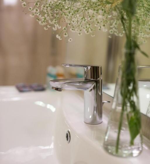 اتاق استاندارد سه تخته با چشمانداز باغ, Anemolia Resort And Spa